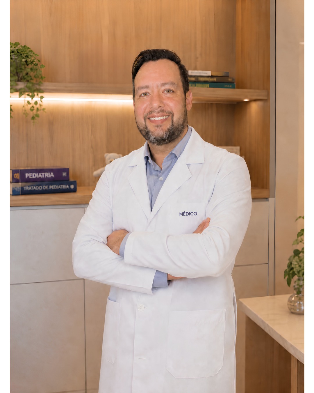 Dr. Lucas Cabriana Fajardo